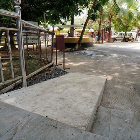 The Family Kingdom Resort Freetown Bagian luar foto