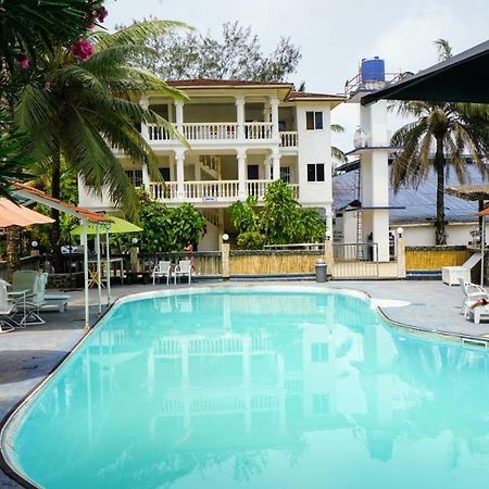 The Family Kingdom Resort Freetown Bagian luar foto