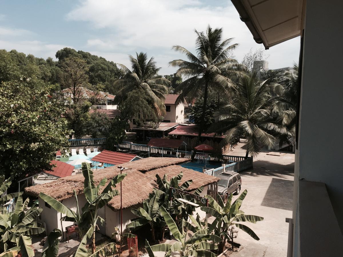 The Family Kingdom Resort Freetown Bagian luar foto